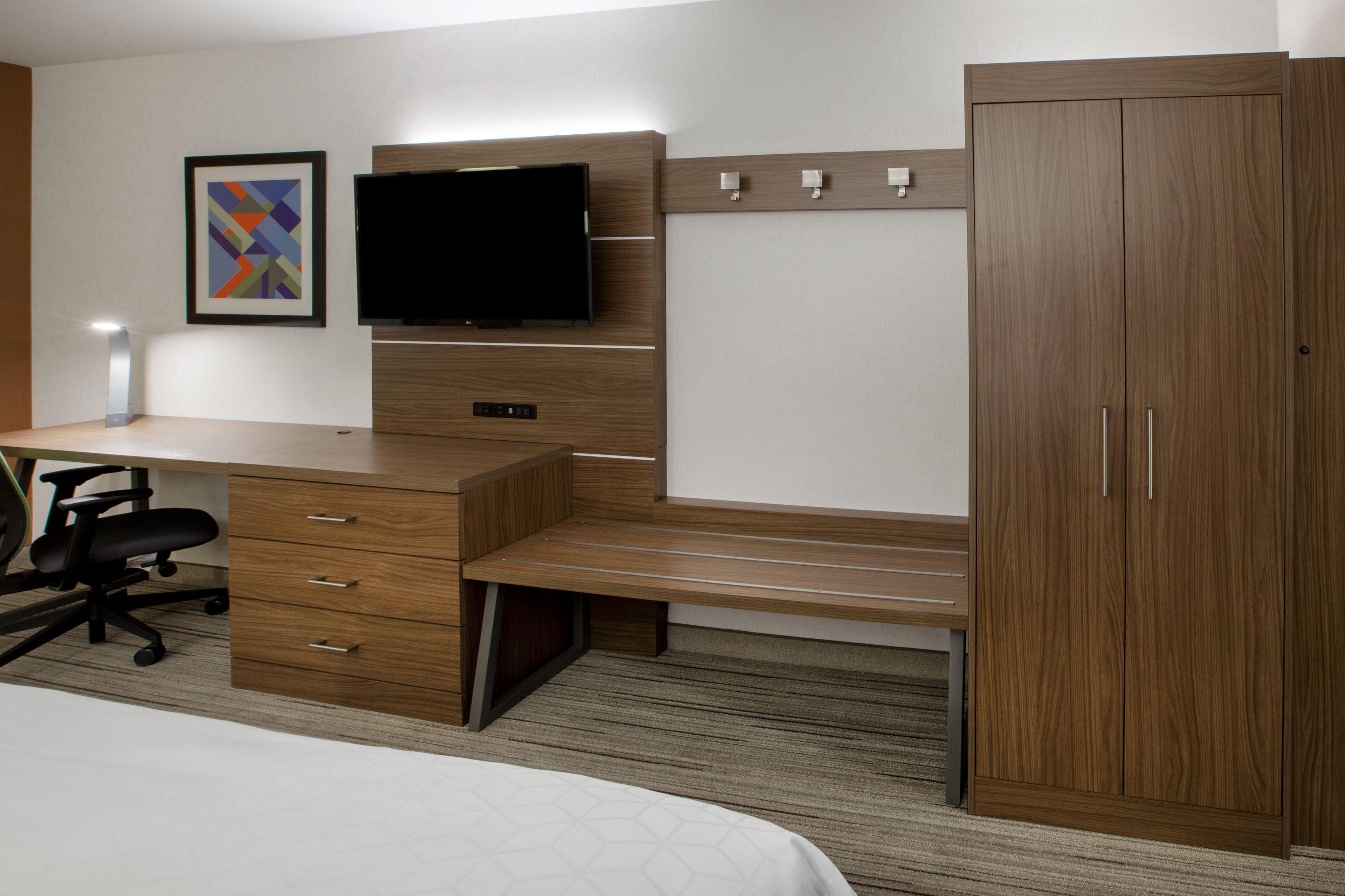 Holiday Inn Express & Suites - Redding By Ihg Экстерьер фото