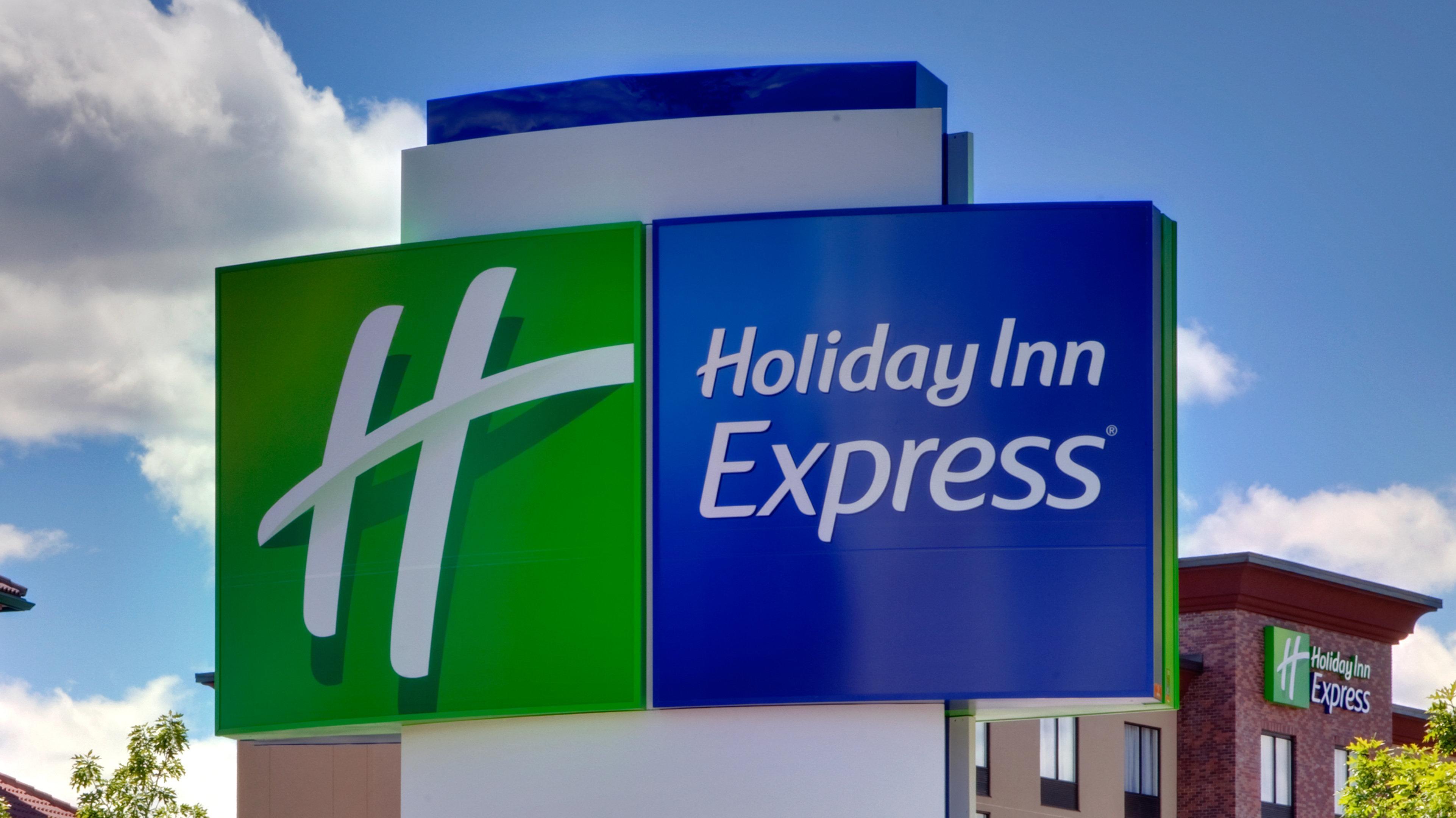 Holiday Inn Express & Suites - Redding By Ihg Экстерьер фото